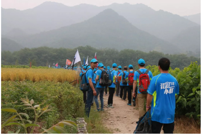 高端拉床,專用機(jī)床,內(nèi)拉床,外拉床,數(shù)控機(jī)床,自動(dòng)化生產(chǎn)線,工業(yè)機(jī)器人