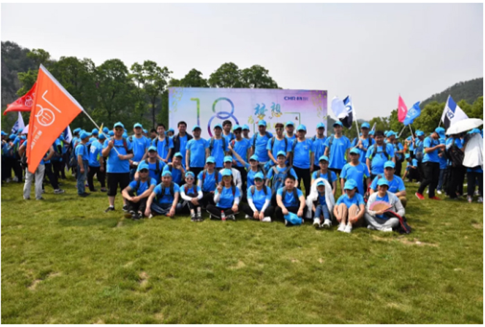 高端拉床,專用機(jī)床,內(nèi)拉床,外拉床,數(shù)控機(jī)床,自動(dòng)化生產(chǎn)線,工業(yè)機(jī)器人