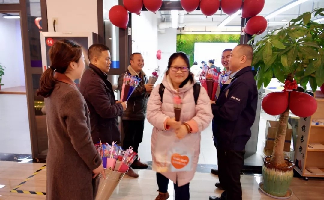 高端拉床,專(zhuān)用機(jī)床,內(nèi)拉床,外拉床,數(shù)控機(jī)床,自動(dòng)化生產(chǎn)線,工業(yè)機(jī)器人,拉床,拉刀,自動(dòng)化