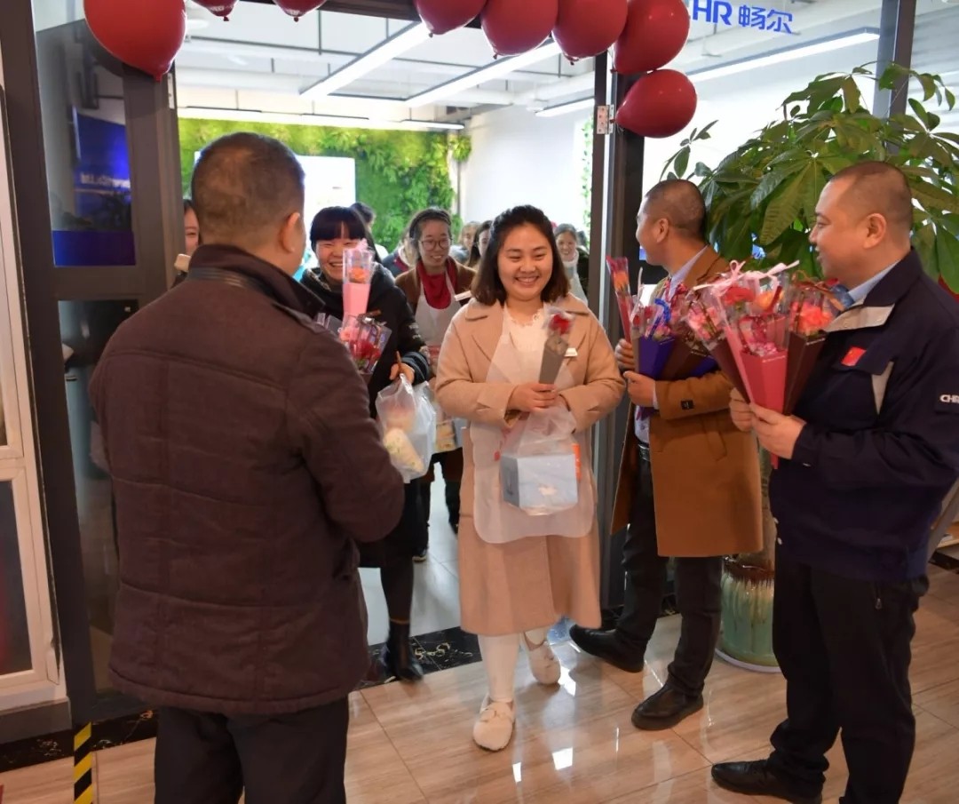 高端拉床,專(zhuān)用機(jī)床,內(nèi)拉床,外拉床,數(shù)控機(jī)床,自動(dòng)化生產(chǎn)線,工業(yè)機(jī)器人,拉床,拉刀,自動(dòng)化