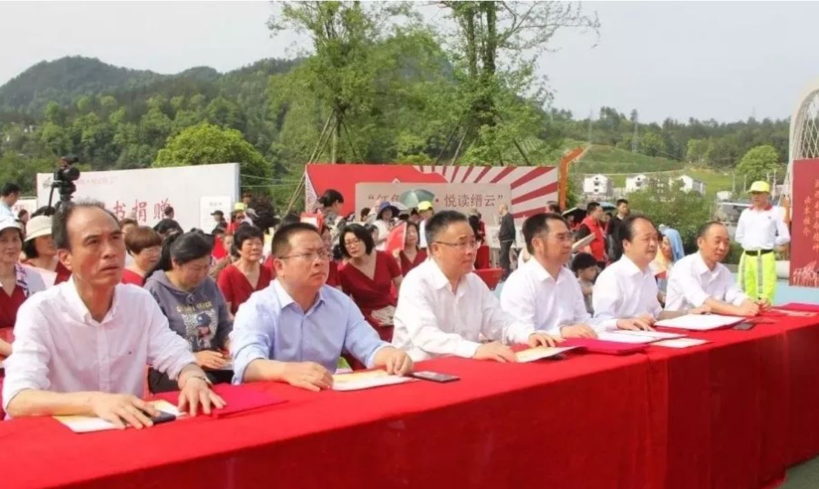 高端拉床,專用機(jī)床,內(nèi)拉床,外拉床,數(shù)控機(jī)床,自動化生產(chǎn)線,工業(yè)機(jī)器人,拉床,拉刀,自動化