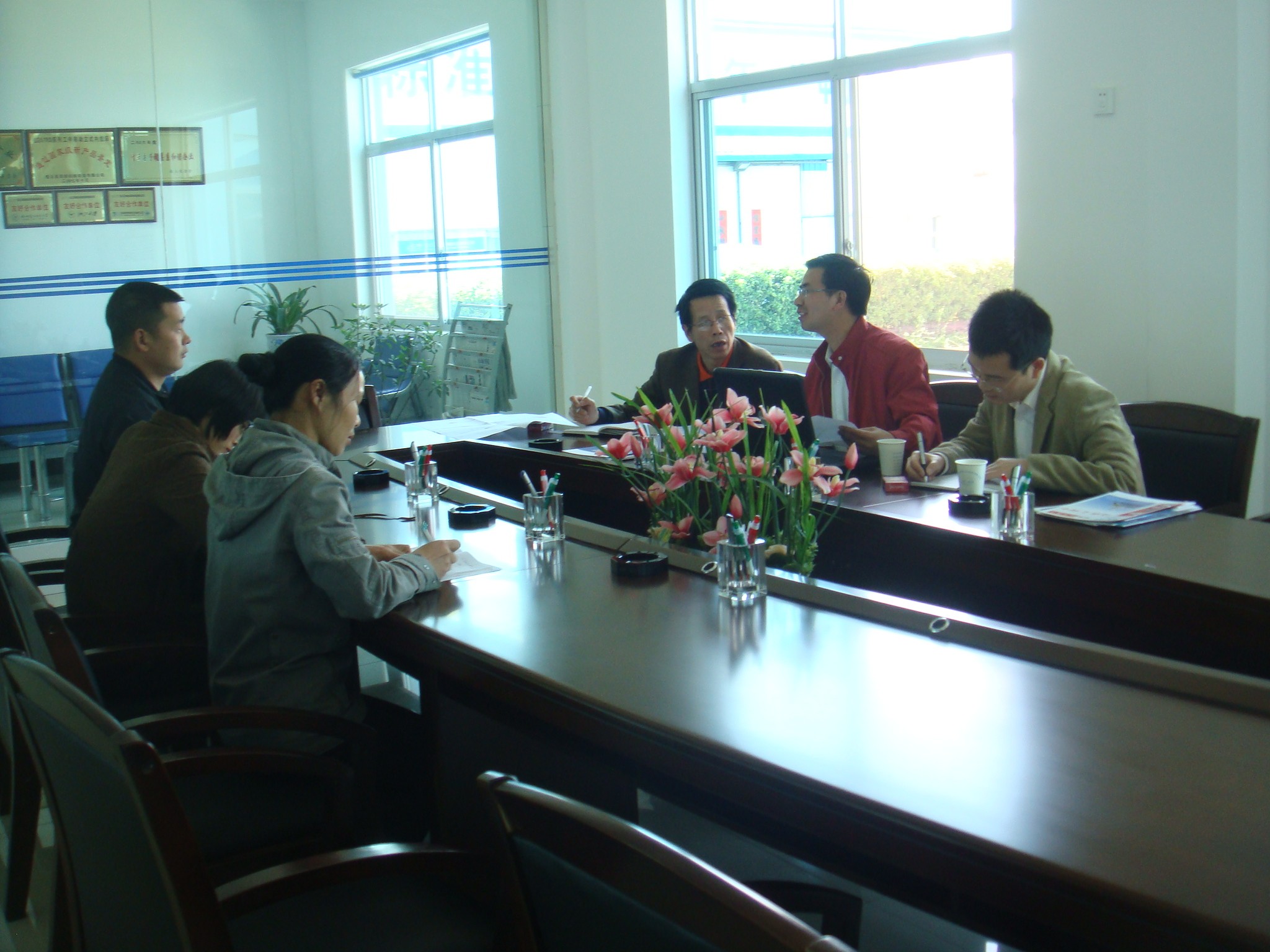 高端拉床,專用機床,內拉床,外拉床,數控機床,自動化生產線,工業(yè)機器人,拉床,拉刀,自動化