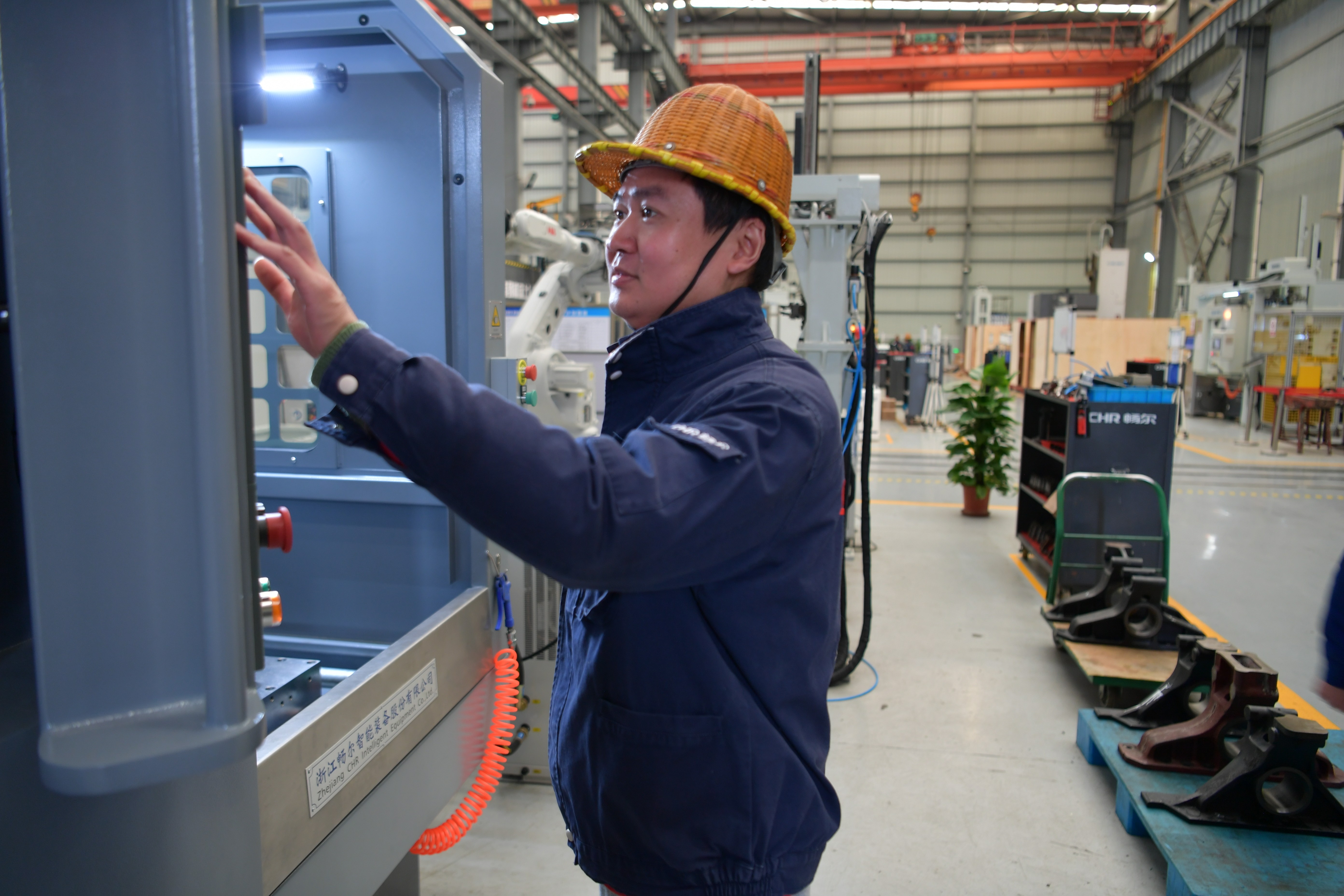 拉床,拉刀,自動化,高端拉床,專用機床,內(nèi)拉床,外拉床,數(shù)控機床,自動化生產(chǎn)線,工業(yè)機器人