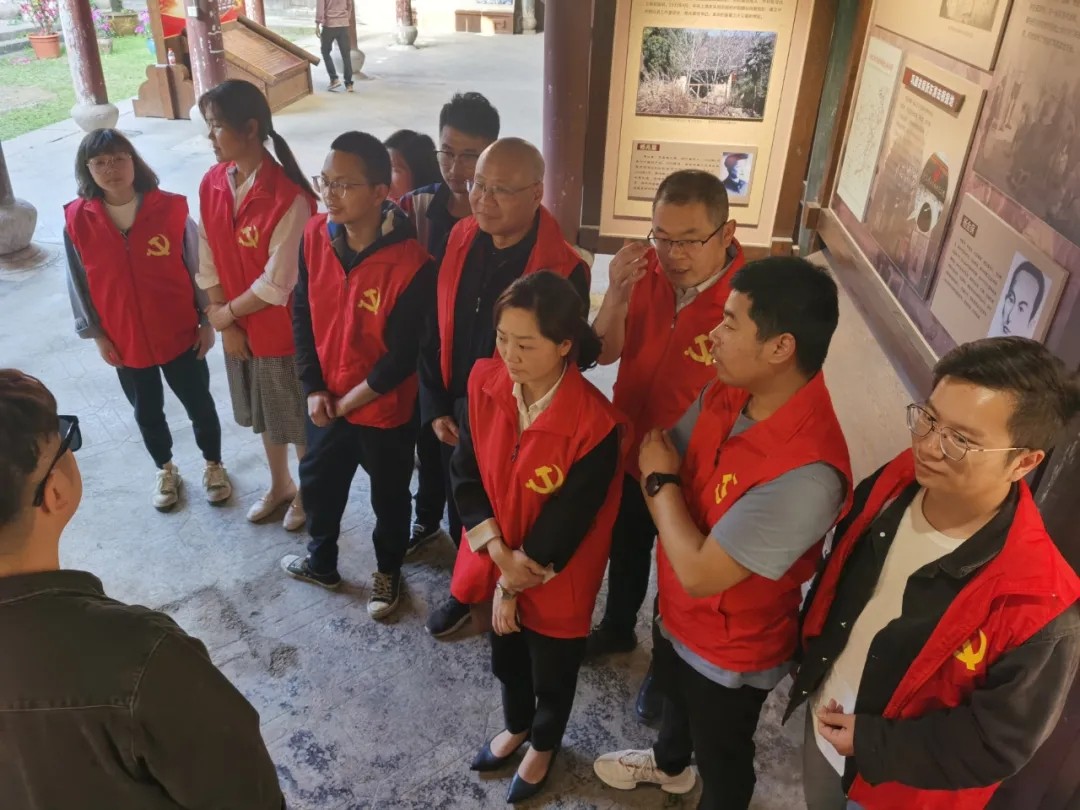 1631518369268819.jpg 640.webp (4).jpg