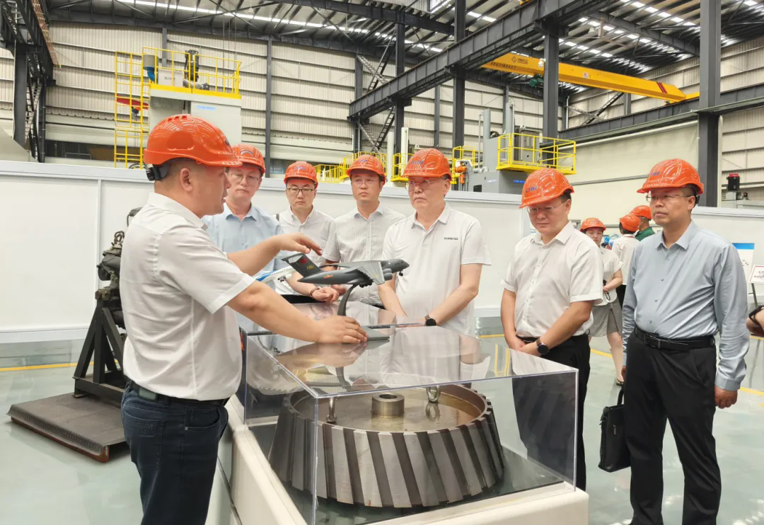 拉床,拉刀,自動化,高端拉床,專用機(jī)床,內(nèi)拉床,外拉床,數(shù)控機(jī)床,自動化生產(chǎn)線,工業(yè)機(jī)器人