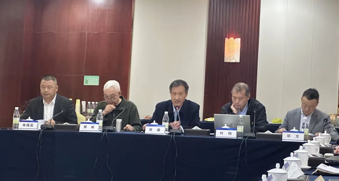 拉床,拉刀,自動(dòng)化,高端拉床,專用機(jī)床,內(nèi)拉床,外拉床,數(shù)控機(jī)床,自動(dòng)化生產(chǎn)線,工業(yè)機(jī)器人